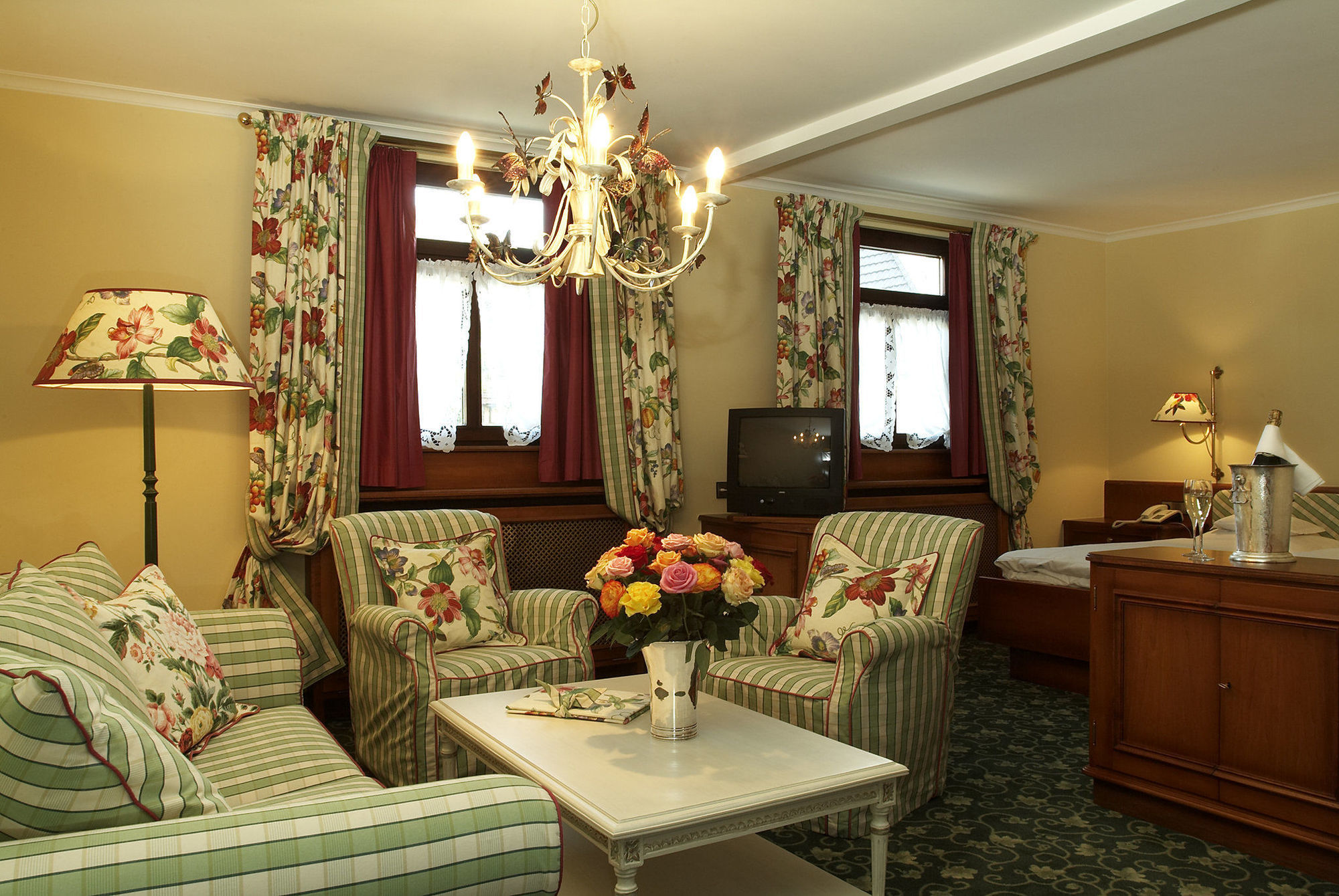 Schwarzer Adler Hotel Vogtsburg Camera foto